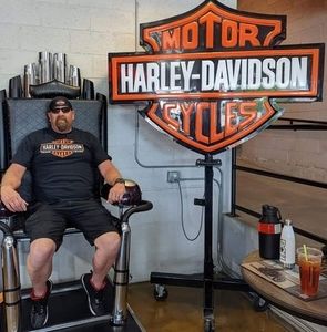 Meet your Posher, Layne